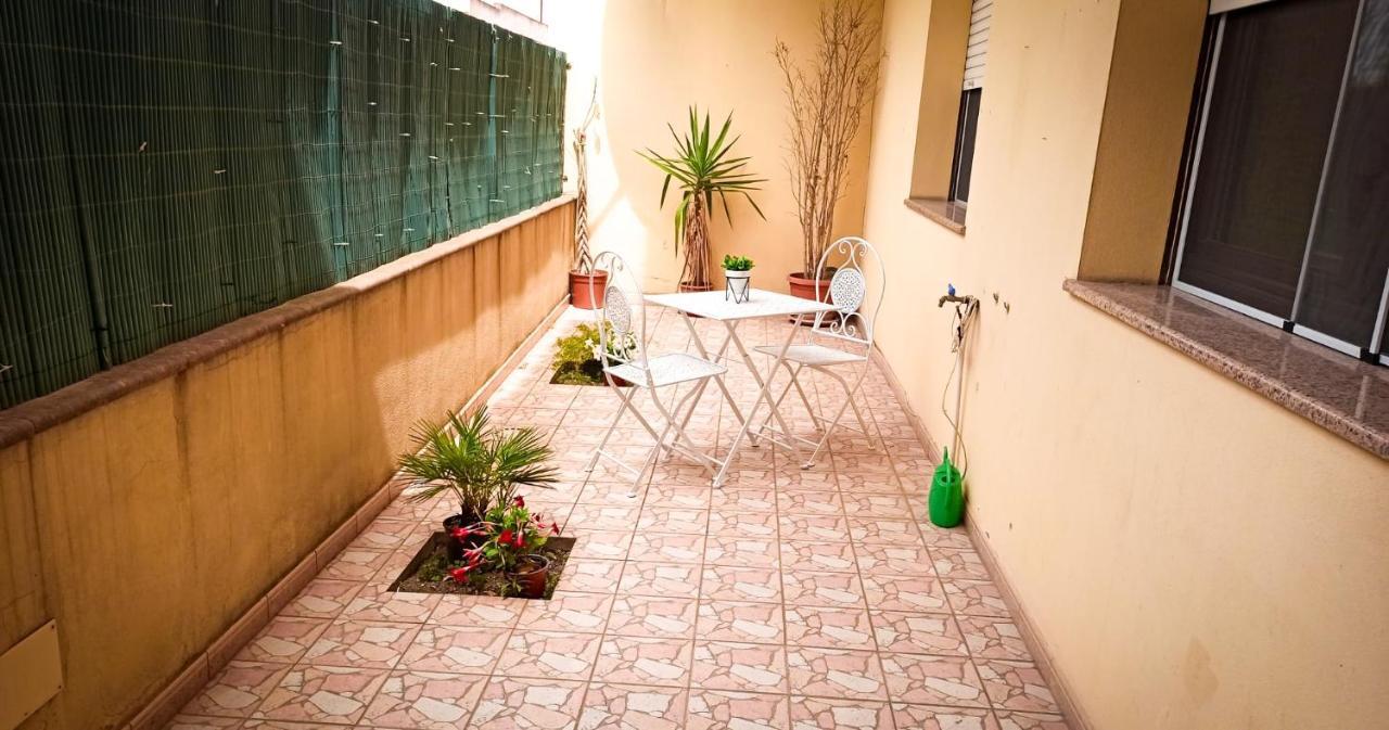 Domumontegrappa - Appartamento Indipendente Con Giardino - Sestu Exterior photo